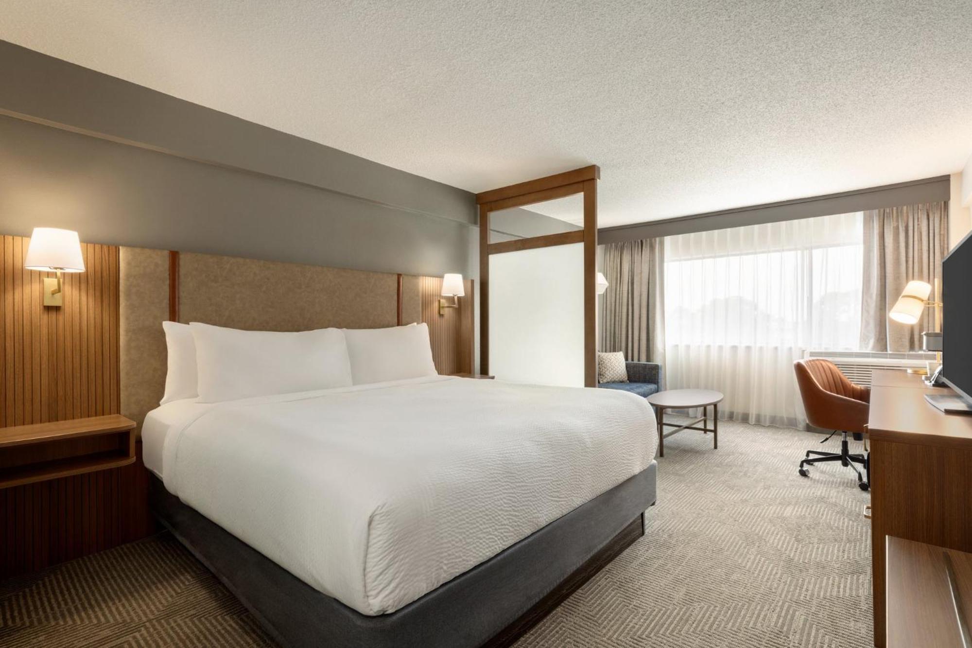 Holiday Inn Virginia Beach - Norfolk By Ihg Экстерьер фото